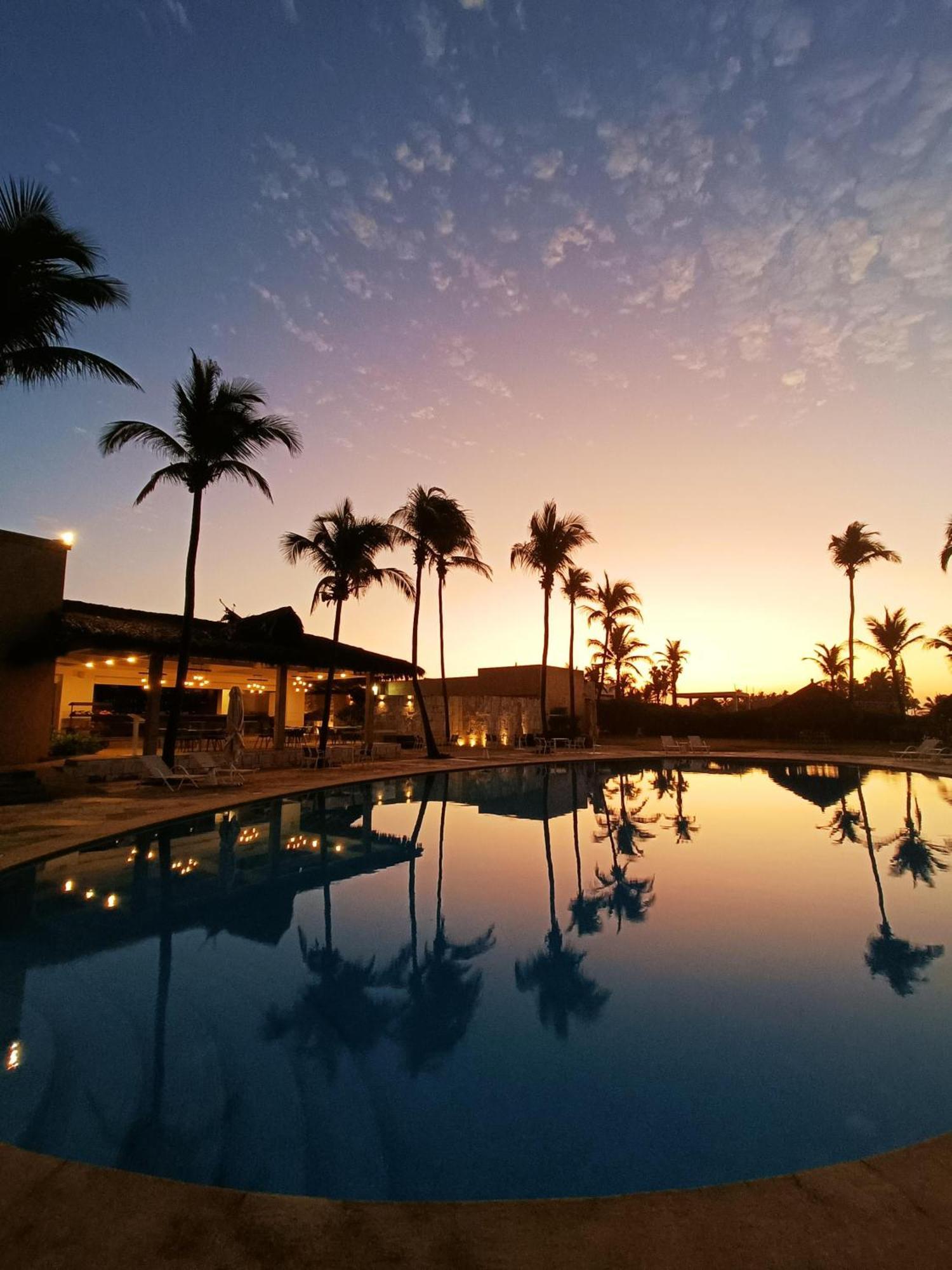 Hotel Tres Vidas Acapulco Barra Vieja Exterior photo